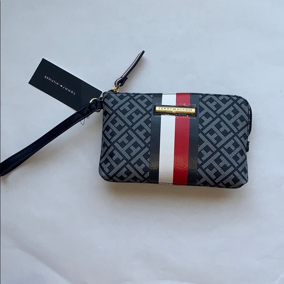 Tommy Hilfiger Handbags - Tommy Hilfiger wristlet